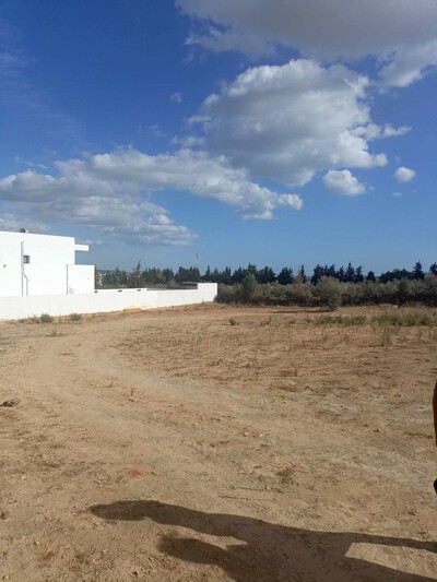 av terrain 609m à hammamet sud