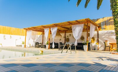 Villa style American à louer à chat mariem pied dans l'eau