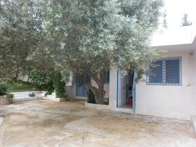 for sale house fronting South Hammamet Studio 600 m