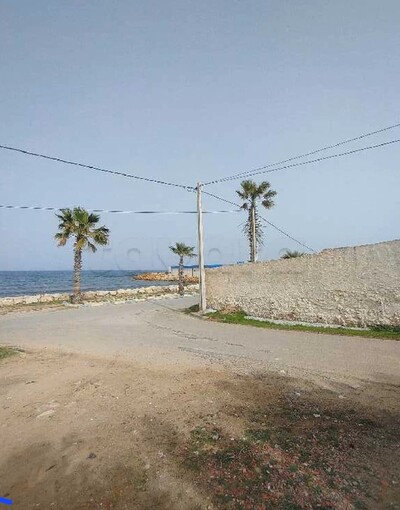 un lot de terrain pied dans l'eau de
