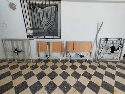 AV un Lits Medical Electric Importer