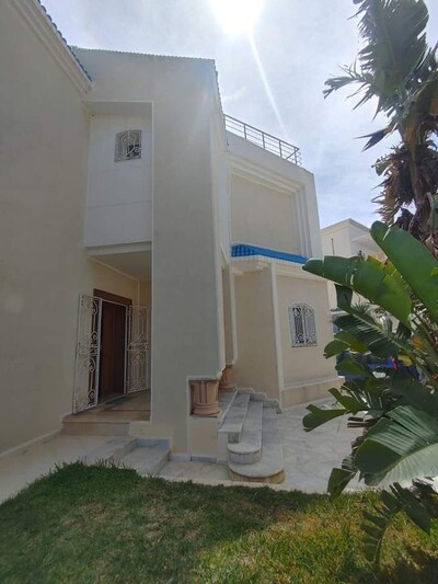 A vendre une belle villa à hergla AFH