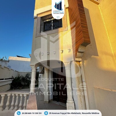 Magnifique Villa de Style Américain S+4 à Megrine Coteaux