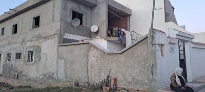 AV maison inachevée au premier étage