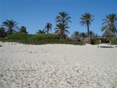 appartement reez dechaussé dans une residence pieds dans l'eau et sans frais d'agence