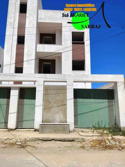 A VENDRE Villa 2 étages Hammem Sousse Bhayer