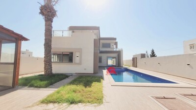 VILLA AVEC PISCINE  DJERBA ZA  TITRE BLEU  RÉF