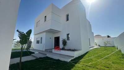 VILLA AVEC PISCINE À MEZRAYA DJERBA