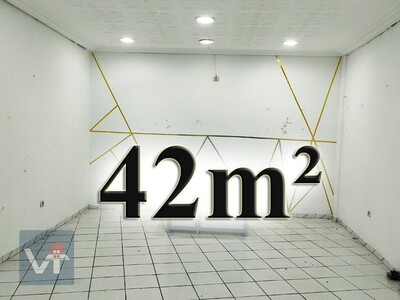 Local commercial de 43 m² en rezdechaussée au cœur de Tabarka