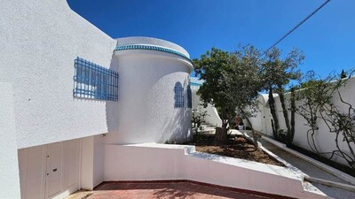 Villa pastel réf:  a louer Villa à Zone Corniche