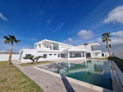 Villa grandisose réf:  vente villa a sidi thabet