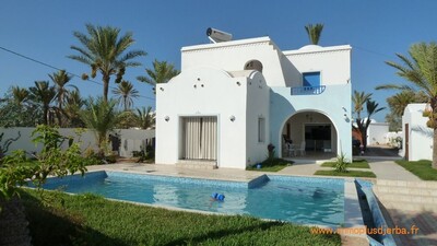 A vendre Djerba Tunisie villa neuve de standing proche plage
