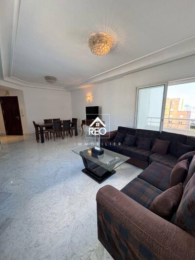 À VENDRE : Un appartement S+2 situé au Lac