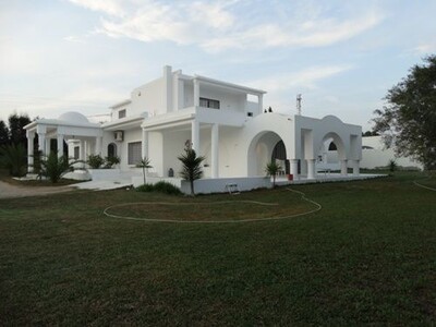 Villa younan 2 villa a vendre a bessbessya