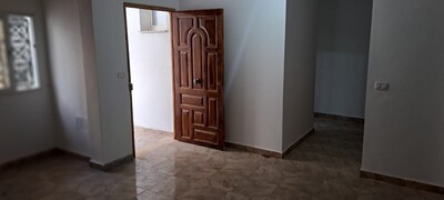 À vendre : Maison composée de 3 niveaux à Bhar Lazreg