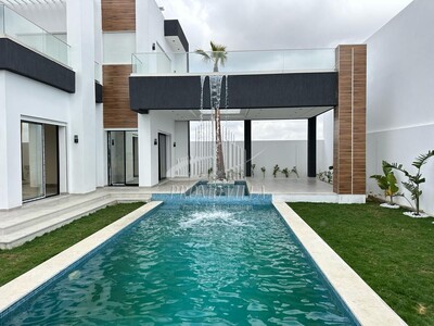 une magnifique villa à proximité de la zone touristique