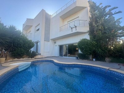 Villa AMBRERéf:  villa a bni khiar