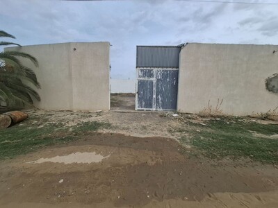 À louer : Garagedépôt 1000 m² avec grande cour à Oudhna
