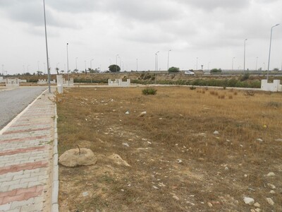 AV un terrain à hammamet