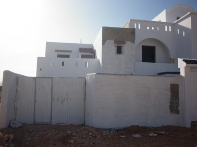 AV Maison s+3 a l’entrée Hammamet nord