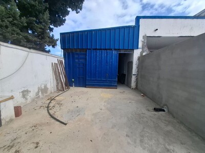 À louer dépôt 150m² au titre avec cour zone industrielle Ben Aro