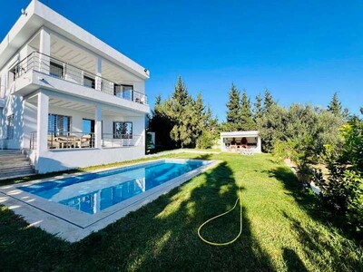 Villa LA CIGALE BELLA VILLA