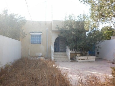Maison a Hammamet derrière résidence mariem