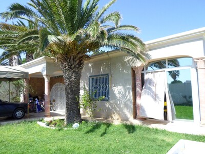 av belle villa au zone touristique nabeul