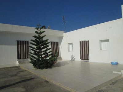AVMaison style arabe avec terrain 1500m à la campagne de Hammamet