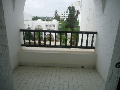 un beau appartement à vendre a elkantaoui