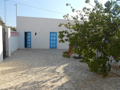 for sale beautiful house style Arabic and spacious 5mn from hammamet