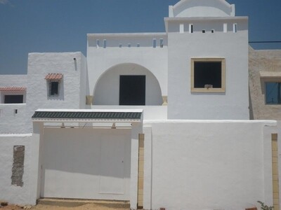 Villa RDC plus étage entrée Hammamet