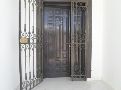 AV une trés belle maison enface jinén hammamet
