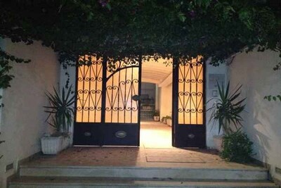 Un tres bel appartement à Ain zaghouane