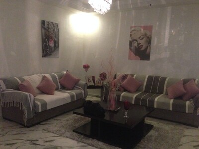 UN APPARTEMENT TRES LUXUEUX