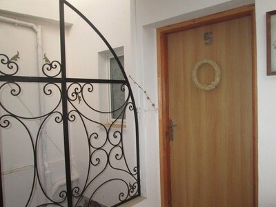 Appartement s plus 2 dans un immeuble privé