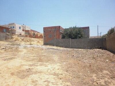 AV terrain à sidi Hamed 300m