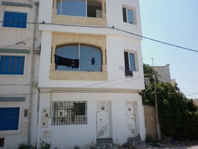 un affaire 4 appartements à corniche Hammamet