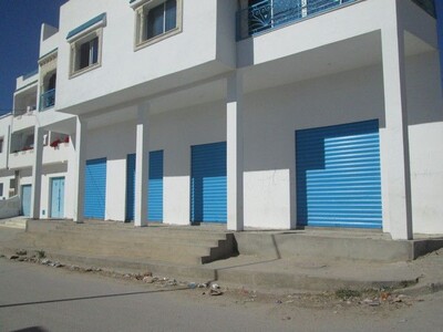 A louer 4 locaux à Hammamet nord