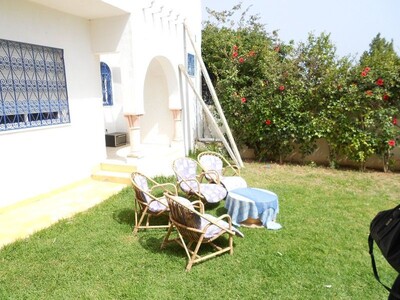 AL jolie villa avec jardin et abri voiture à hammamet