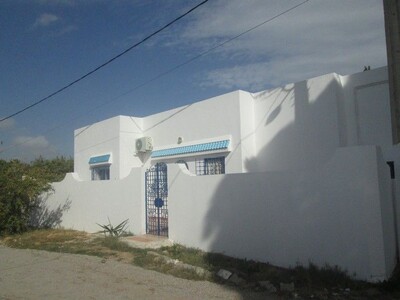 A coté de polyclinique maison s+2