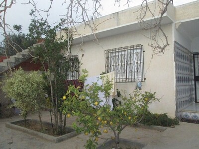 Maison le raisin à l’entrée du Hammamet