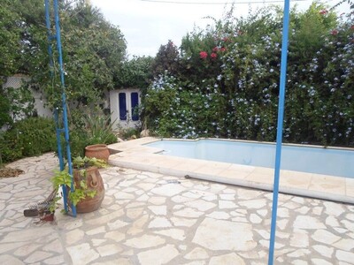 AL une belle villa avec piscine dans la zone touristique