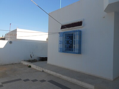 AV jolie maison indépendante à Hammamet