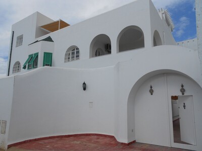 AL agriable villa avec terrasse vue mer
