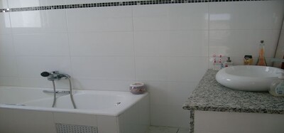 spacieux appartement à khzema