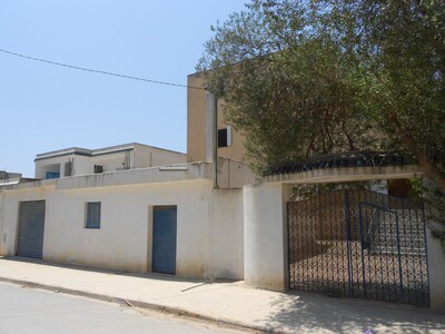 AV belle villa proche de la mer à hammamet