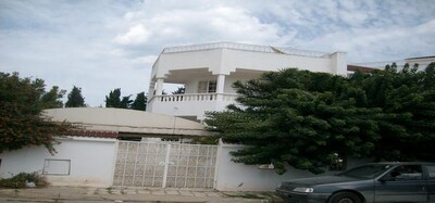 large villa in Nai