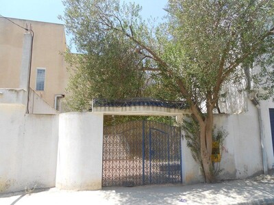 AV villa dominante bien située à hammamet proche de la mer
