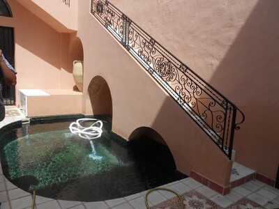 AV UNE BELLE VILLA STYLE ARABESQUE MODERNE A HAMMAMET